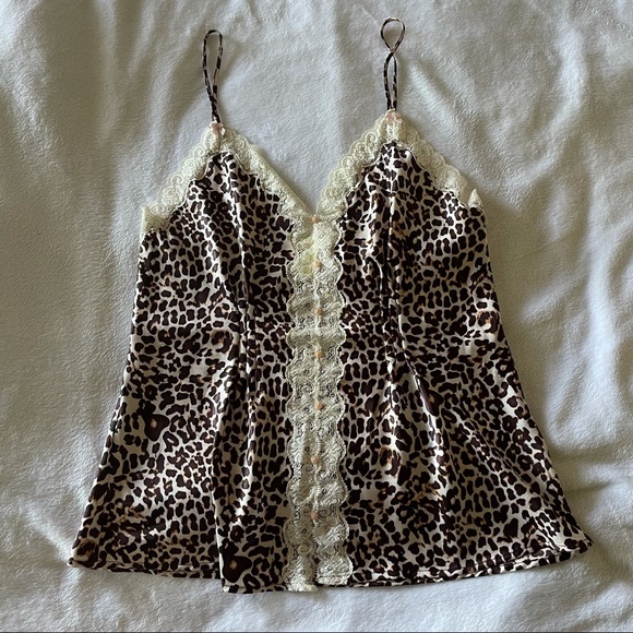 Enchanting leopard print lace trim cami top - Picture 2 of 6